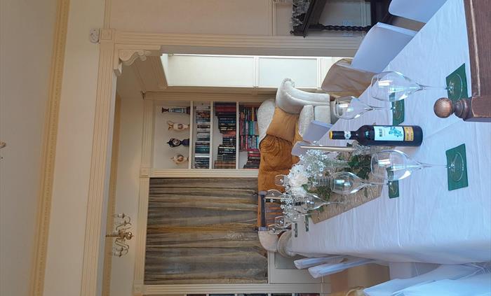 Drawing room leading into conservatory